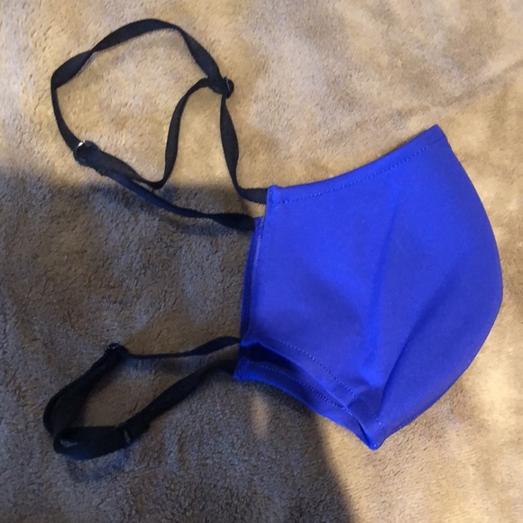 Brand new face mask - Picture 3 of 3